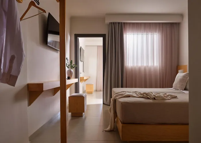 Апарт-отель Zante Atlantis 4*